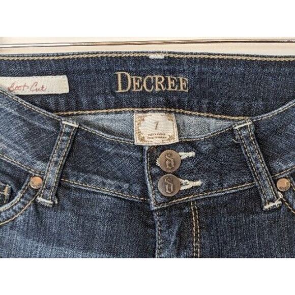 Y2K Decree Boot Cut Jeans 7 Blue Embroidered Button Pockets Distressed Cowgirl - Picture 4 of 8